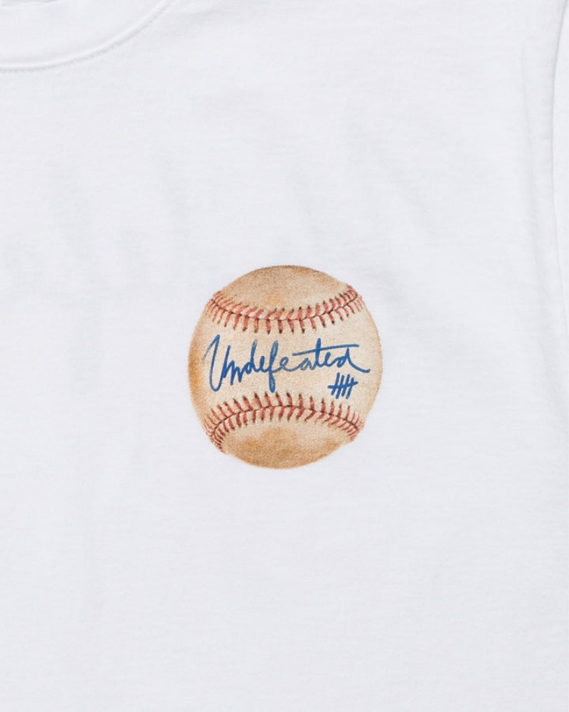 Undefeated Undftd UNDEFEATED BASEBALL SCRIPT S/S TEE Tees Weiß | HYBMG-8075