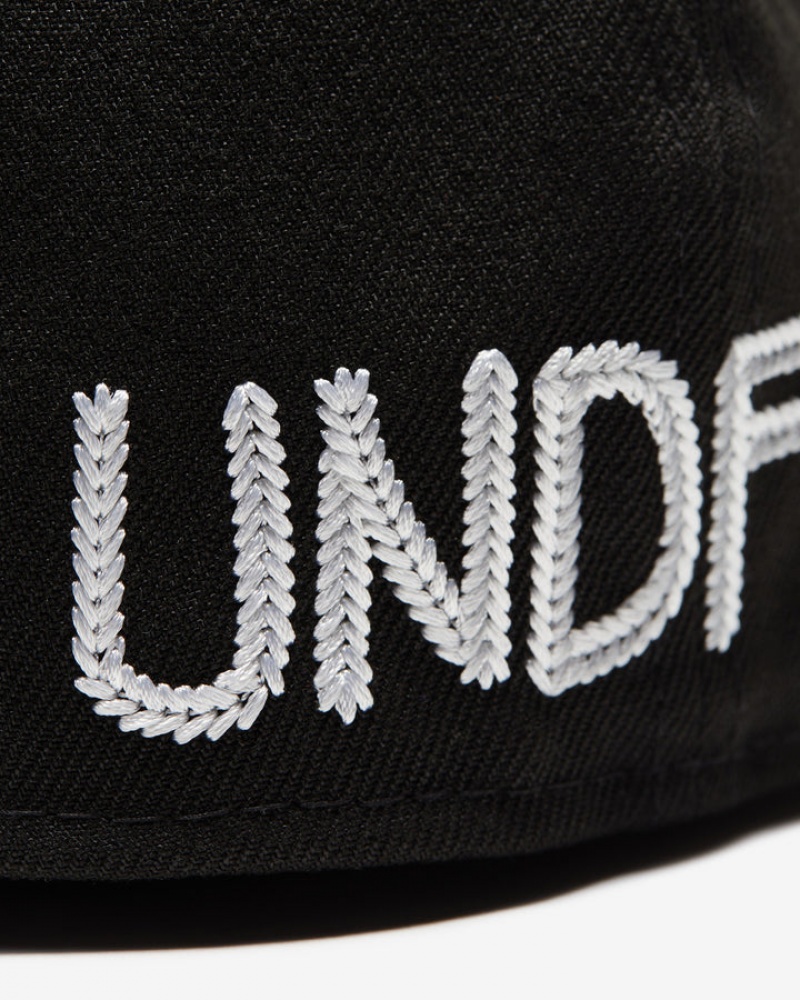 Undefeated Undftd UNDEFEATED X NE CHAINSTITCH FITTED Kopfbedeckung Schwarz | CZMGP-8523